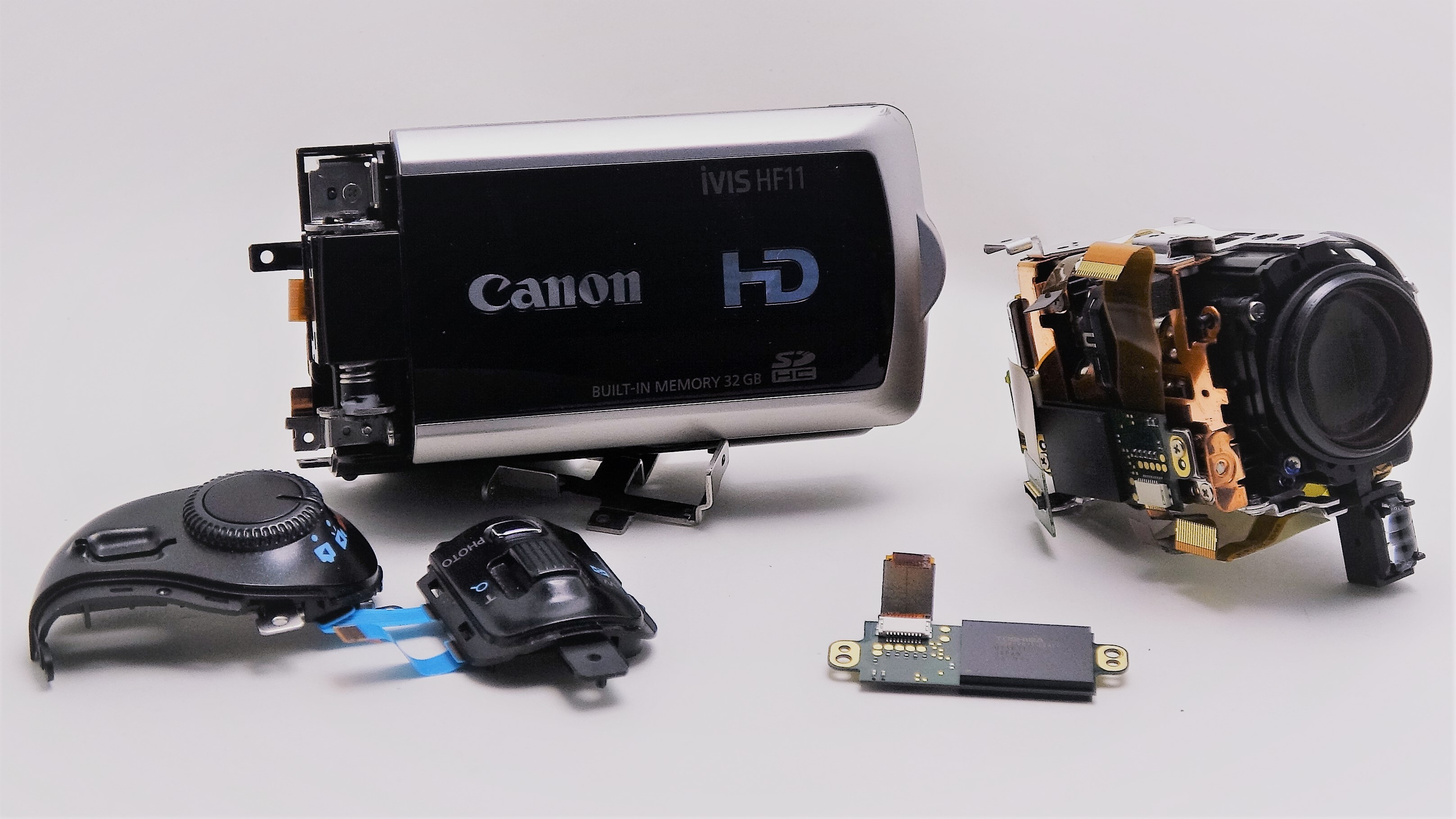 HF11-Canon-ivis-電源が入らないビデオカメラからデータ取り出し