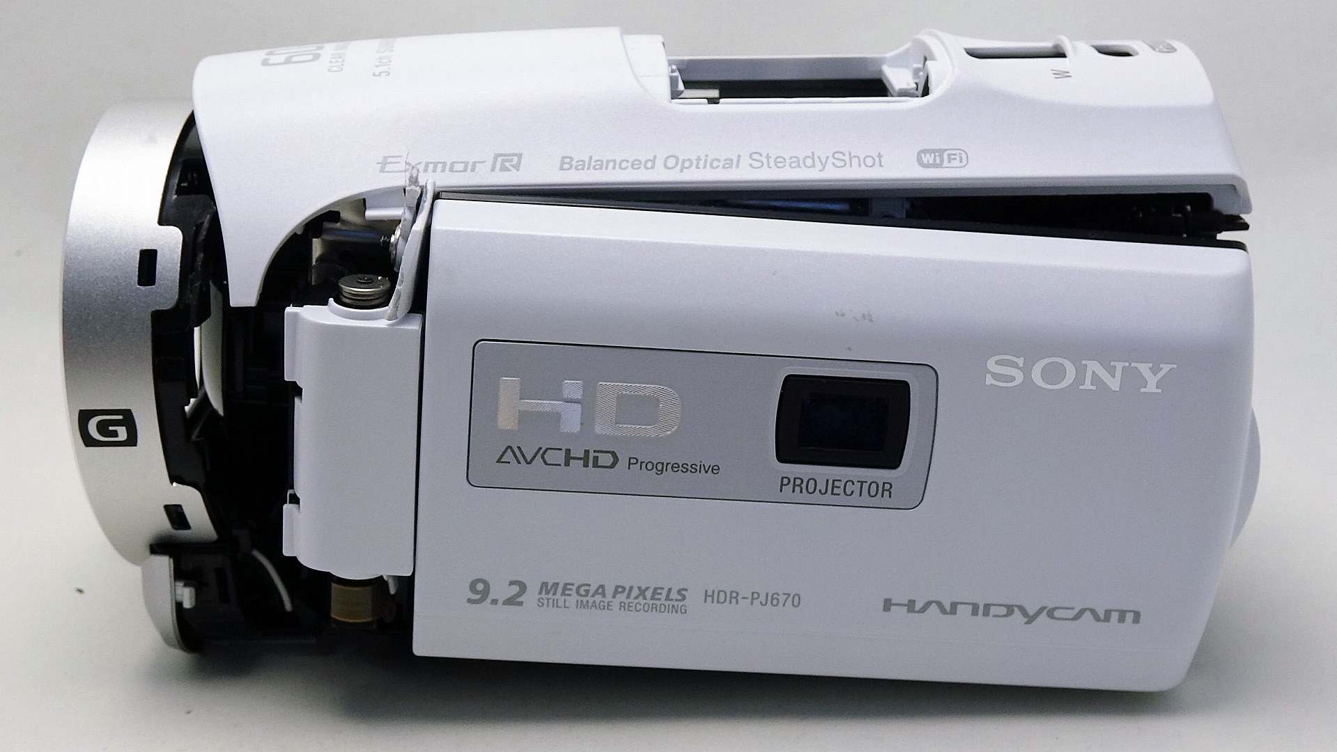 HDR-PJ670-sony-handycam-落下して電源が入らない。データ取り出し