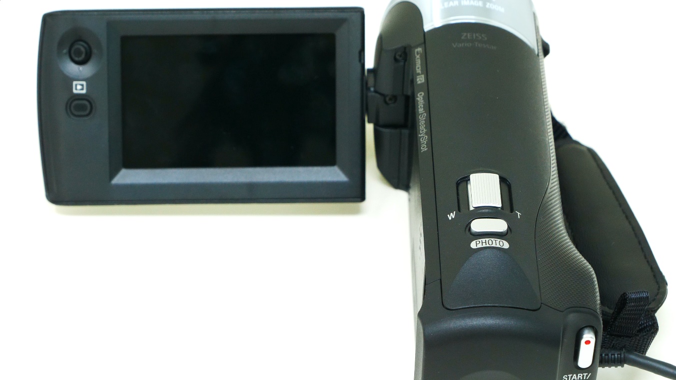 ハンディカムの電源が入らない(Sony HandyCam HDR-CX470) | ビデオ