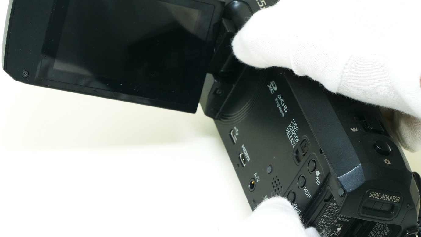 ビデオカメラの電源が入らず、すぐ落ちる(Panasonic HC-VX985M